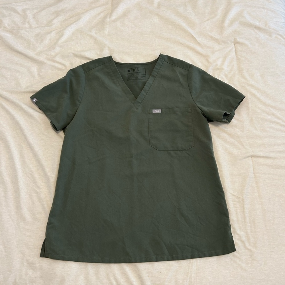 Women’s figs scrub top